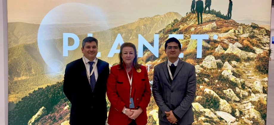 delegación de la Embajada de Colombia en Hungría asistió al acto inaugural del Planet Budapest Summit and Expo 2021