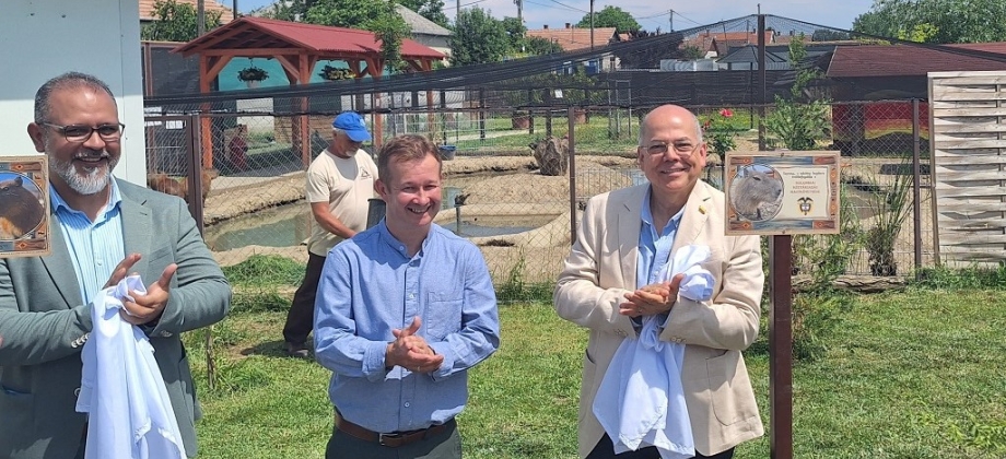 Por invitación del Parque de Canguros de Tiszaderzs, la Embajada de Colombia en Hungría adoptó simbólicamente un chigüiro (o capibara) llamado Tayrona