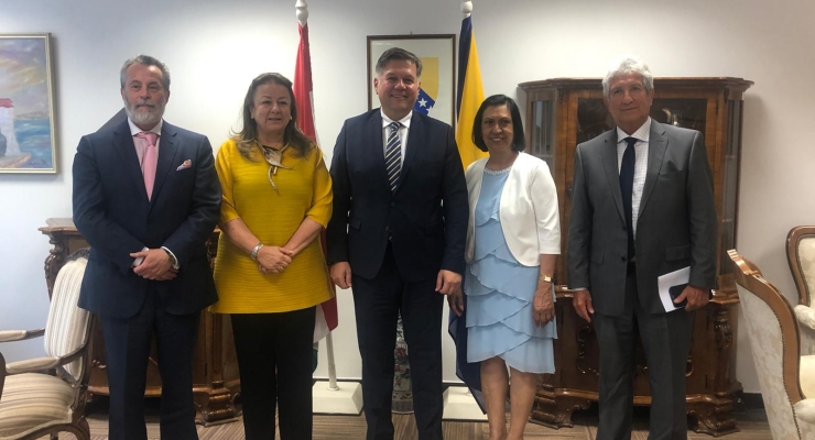 La Embajadora colombiana Carmenza Jaramillo dialogó con Viceministro de Asuntos Exteriores de Bosnia y Herzegovina, Josip Brkic