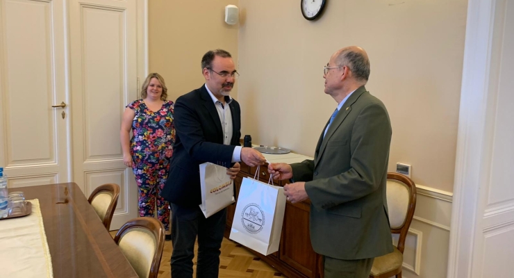 Embajada de Colombia en Hungría participó en entrega de premios organizados por la Universidad de Szeged 