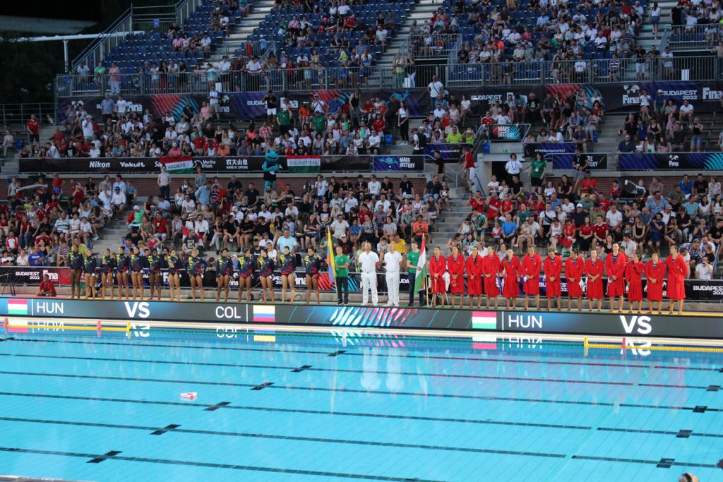 Deportistas colombianas de Waterpolo Femenino compiten en el Campeonato Mundial de Natación