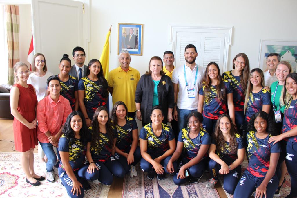 Deportistas colombianas de Waterpolo Femenino compiten en el Campeonato Mundial de Natación