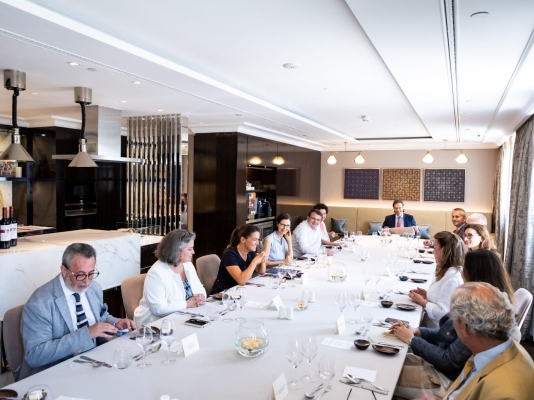 Almuerzo de trabajo ofrecido por Colombia, en el marco del Grupo Francófono, en honor de la Ministra de Familia, Katalin Novak. 