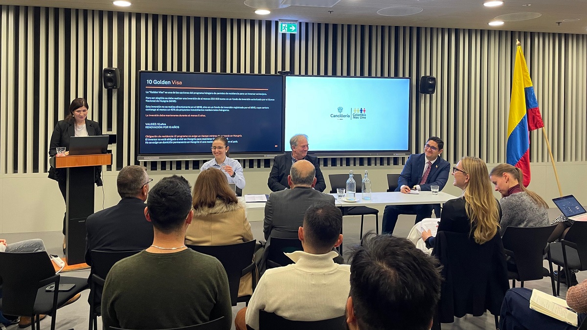 Embajada de Colombia en Hungría y su sección consular organizaron una charla sobre la nueva Ley Migratoria