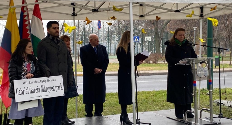 Embajada de Colombia en Hungría participó de la inauguración del parque en Budapest en homenaje a Gabo